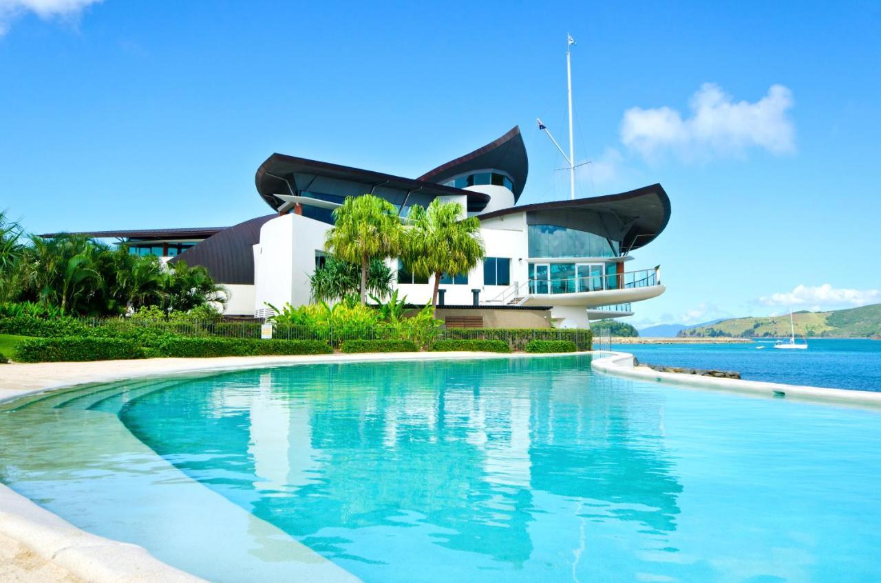 Yacht Club Villas ハミルトン・アイランド エクステリア 写真